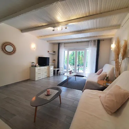 Ferienwohnung Port Frejus T2 58M2 Climatise Avec Terrasse, Parki Exterior foto