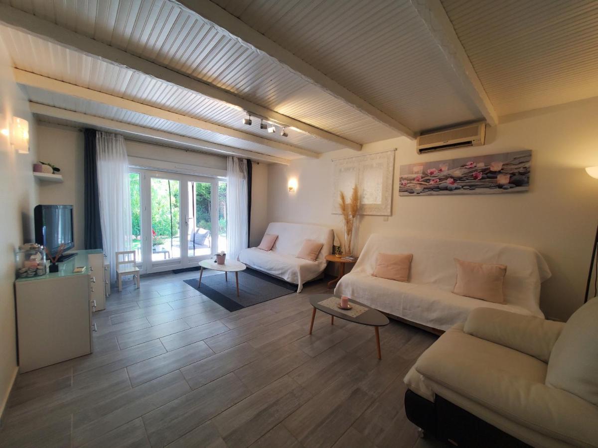 Port T2 58m2 Climatise Avec Terrasse, Parki Apartment Frejus