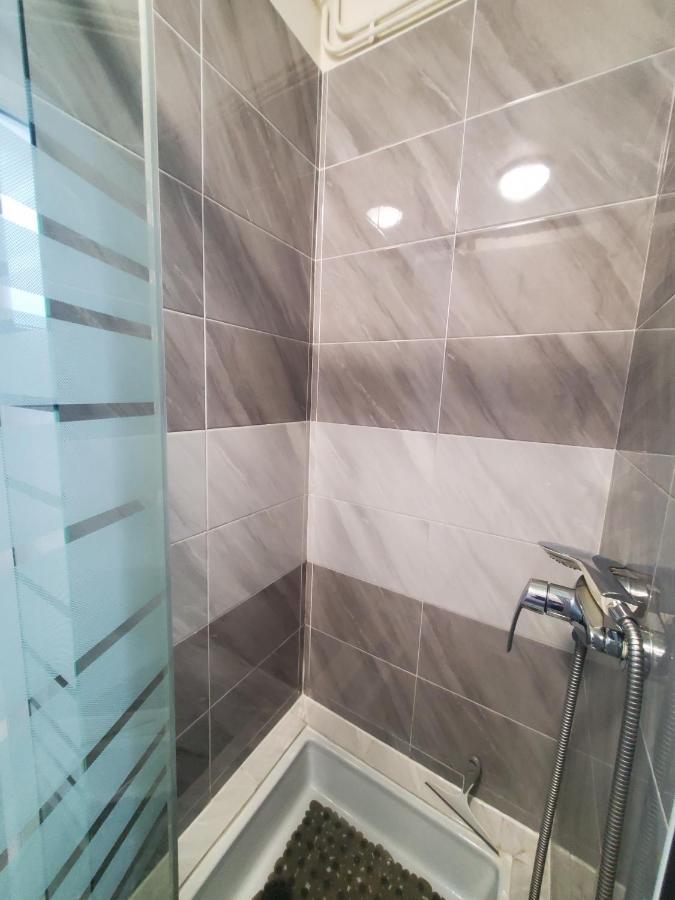 Apartment Port T2 58m2 Climatise Avec Terrasse, Parki *